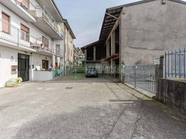 Rustico in vendita a Via alla Francesca, Urgnano