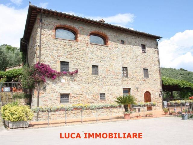 Rustico in vendita a Uzzano, Toscana