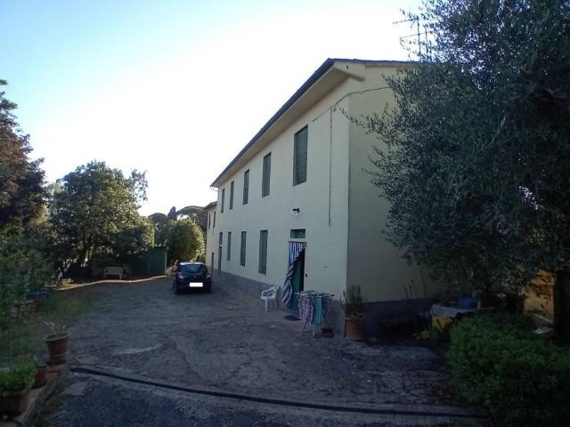 Rustico in vendita a Uzzano, Forone