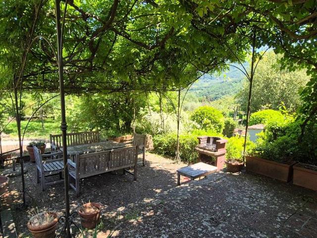 Rustico in vendita a La Tignamica, Vaiano
