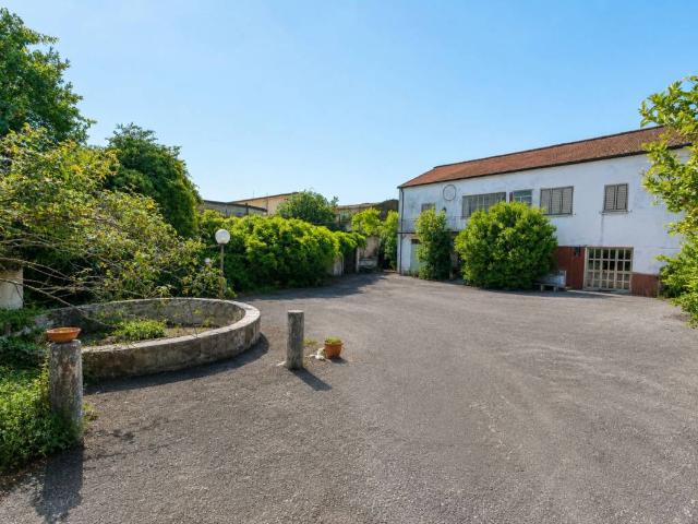 Rustico in vendita a Vairano Patenora, Campania