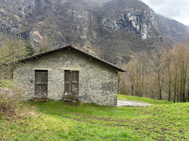 Rustico in vendita a Comunità Montana della Valle Brembana, Val Brembilla