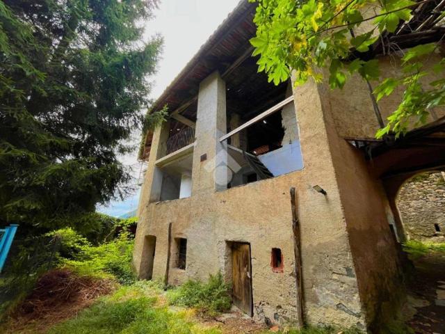 Rustico in vendita a Val di Chy, Piemonte