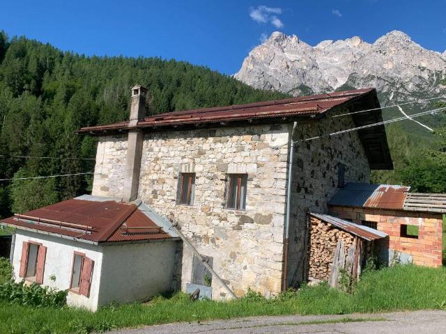 Rustico in vendita a Val di Zoldo, Chiesa