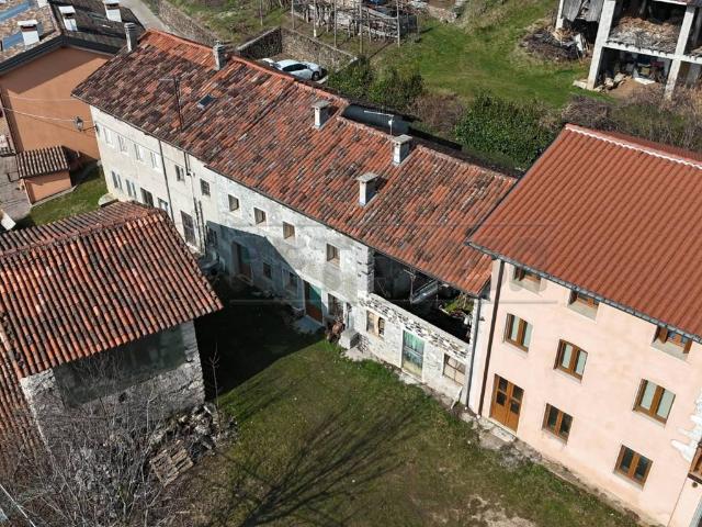 Rustico in vendita a Valdagno, Veneto