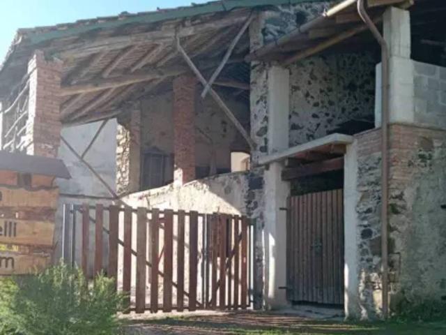 Rustico in vendita a Valdagno, Veneto