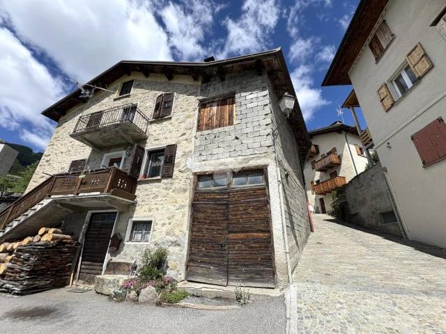 Rustico in vendita a Comunità montana Alta Valtellina, Valdisotto