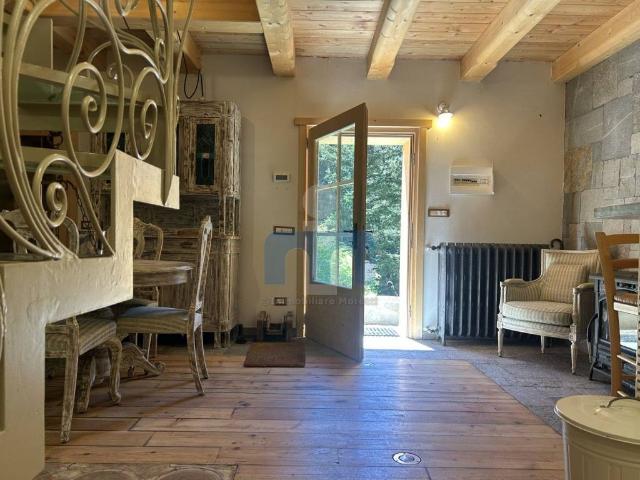 Rustico in vendita a Comunità montana Alta Valtellina, Valdisotto