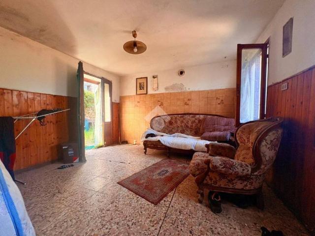 Rustico in vendita a Valdobbiadene, Veneto
