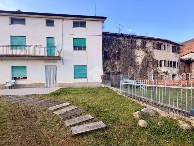 Rustico in vendita a Valdobbiadene, Veneto
