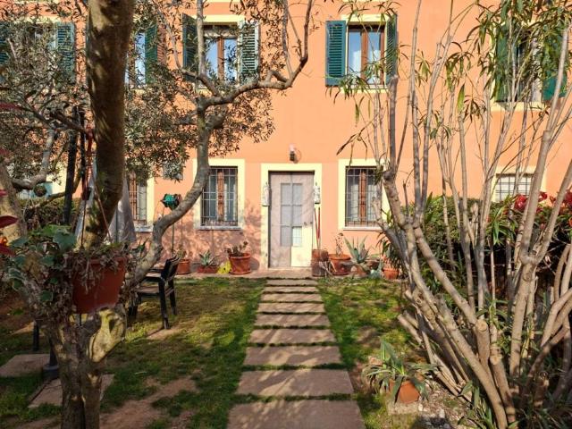 Rustico in vendita a Borghetto, Valeggio Sul Mincio