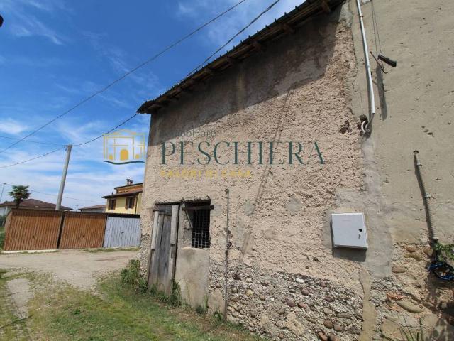 Rustico in vendita a Valeggio Sul Mincio, Veneto