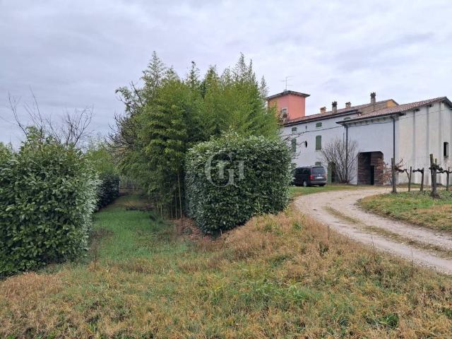 Rustico in vendita a Borghetto, Valeggio Sul Mincio