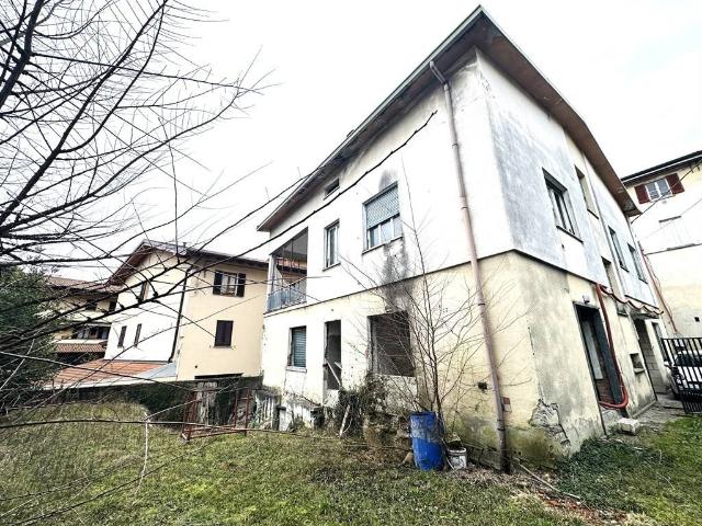 Rustico in vendita a Valgreghentino, Lombardia