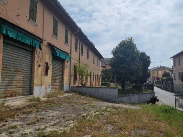 Rustico in vendita a Valle Salimbene, Lombardia