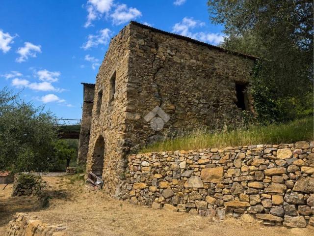 Rustico in vendita a Madonna della Neve, Vallebona