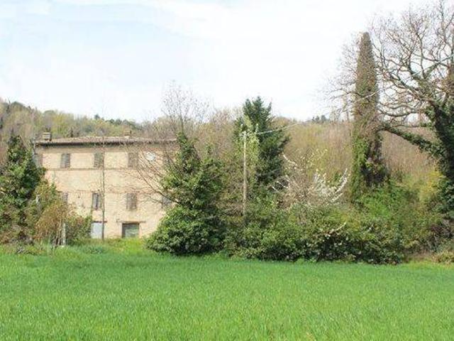 Rustico in vendita a Vallefoglia, Marche
