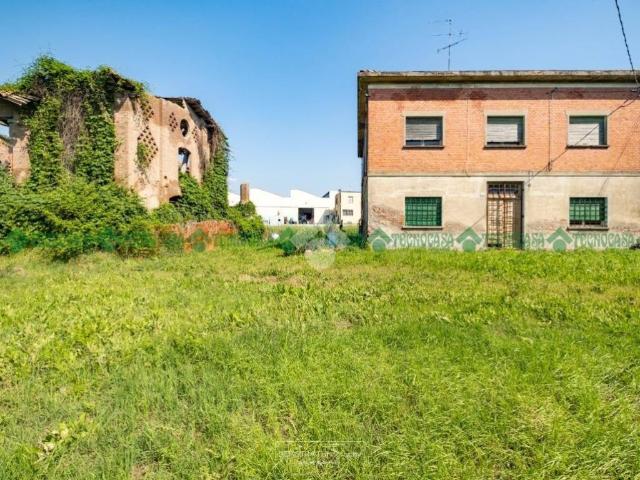 Rustico in vendita a Unione dei comuni Valli del Reno, Lavino e Samoggia, Bazzano