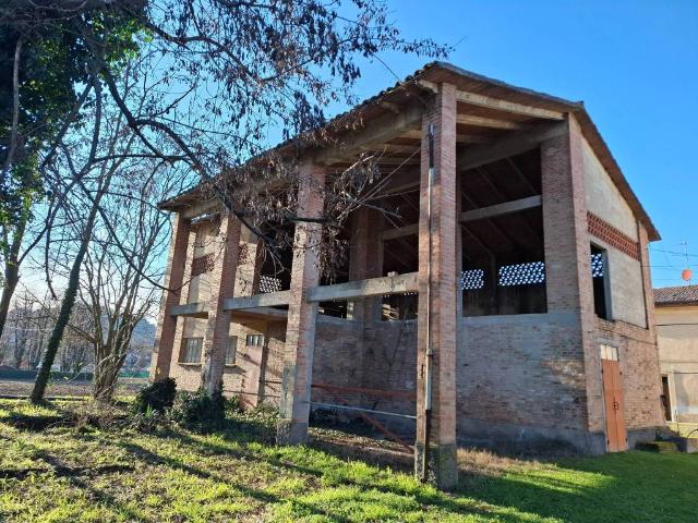 Rustico in vendita a Unione dei comuni Valli del Reno, Lavino e Samoggia, Reggio Emilia