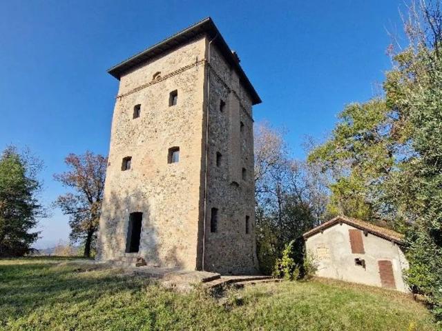 Rustico in vendita a Unione dei comuni Valli del Reno, Lavino e Samoggia, Bazzano