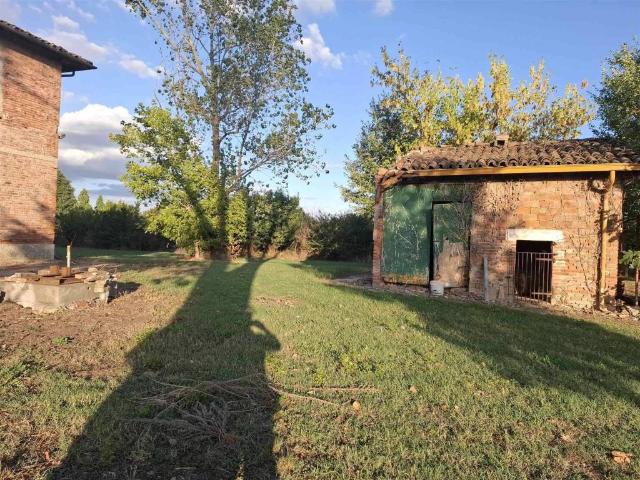 Rustico in vendita a Unione dei comuni Valli del Reno, Lavino e Samoggia, Bazzano