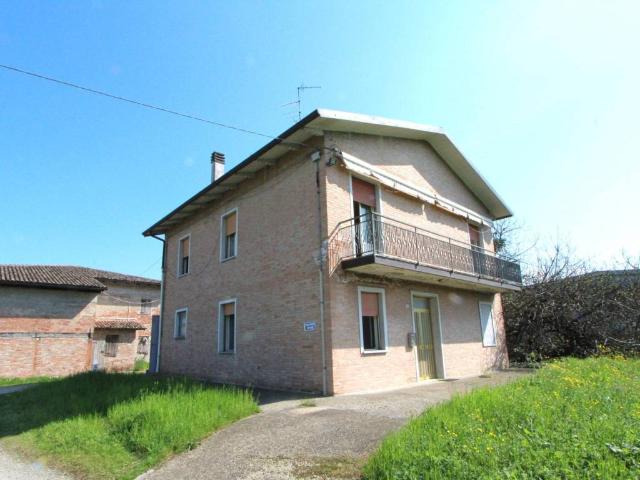 Rustico in vendita a Unione dei comuni Valli del Reno, Lavino e Samoggia, Bazzano
