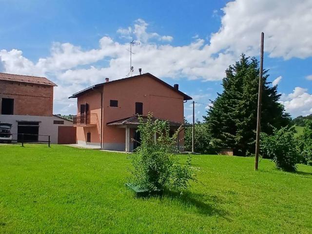 Rustico in vendita a Unione dei comuni Valli del Reno, Lavino e Samoggia, Reggio Emilia