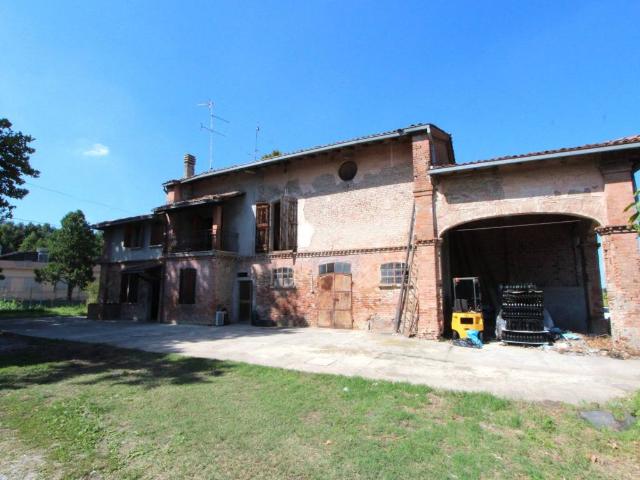 Rustico in vendita a Unione dei comuni Valli del Reno, Lavino e Samoggia, Bazzano