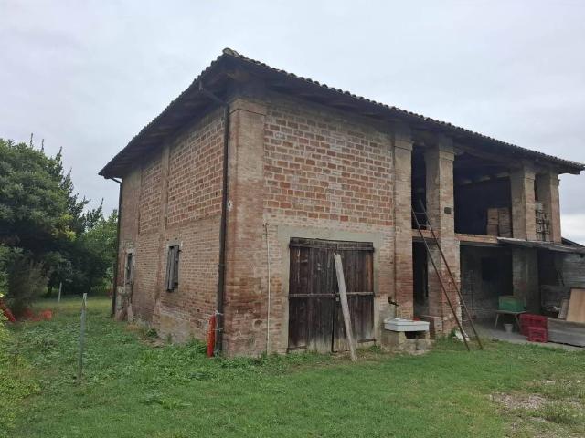 Rustico in vendita a Unione dei comuni Valli del Reno, Lavino e Samoggia, Reggio Emilia