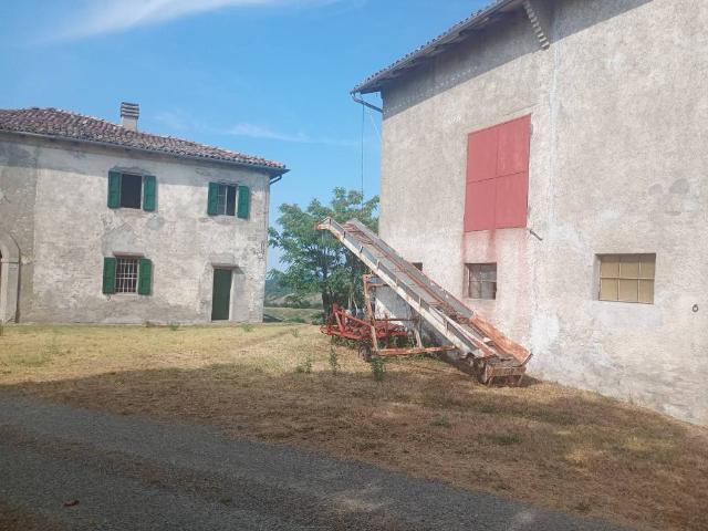 Rustico in vendita a Unione dei comuni Valli del Reno, Lavino e Samoggia, Reggio Emilia