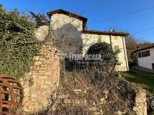 Rustico in vendita a Unione dei comuni Valli del Reno, Lavino e Samoggia, Reggio Emilia