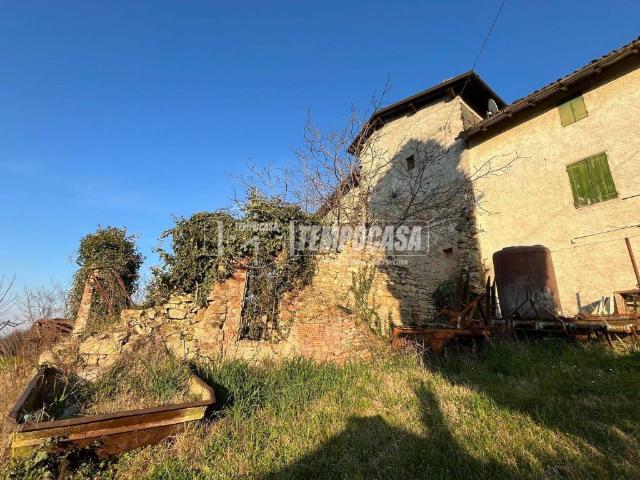 Rustico in vendita a Unione dei comuni Valli del Reno, Lavino e Samoggia, Reggio Emilia