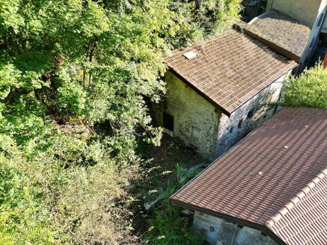 Rustico in vendita a Valsolda, Lombardia