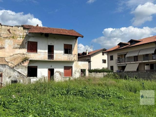 Rustico in vendita a Vanzaghello, Lombardia