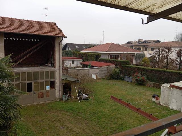 Rustico in vendita a Vanzaghello, Lombardia