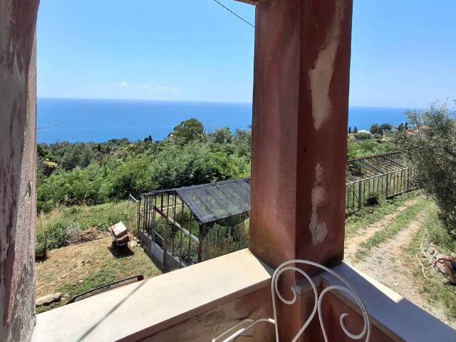 Rustico in vendita a Varazze, Liguria