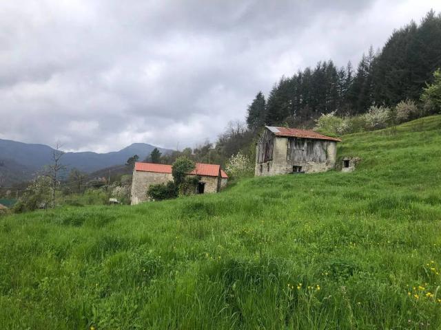 Rustico in vendita a Varese Ligure, Liguria