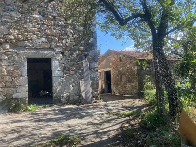 Rustico in vendita a Varese Ligure, Liguria