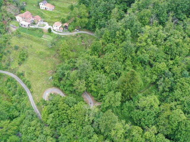 Rustico in vendita a Varese Ligure, Liguria