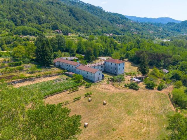 Rustico in vendita a Sesta Godano, Liguria