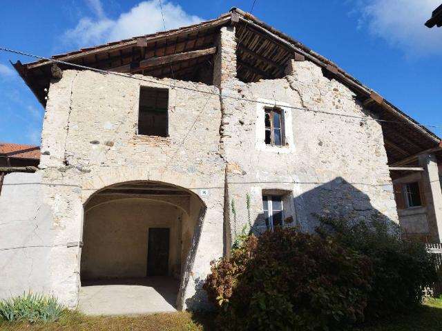 Rustico in vendita a Novellina, Varese