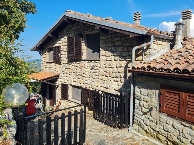 Rustico in vendita a Varzi, Lombardia