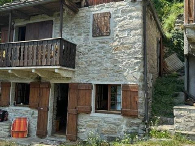 Rustico in vendita a Bassogno, Piemonte