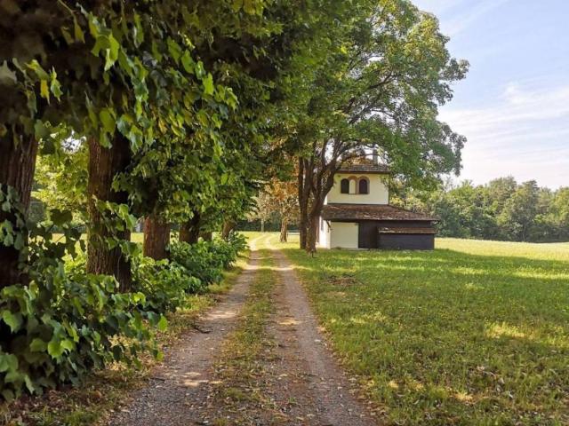 Rustico in vendita a Vedano Olona, Lombardia