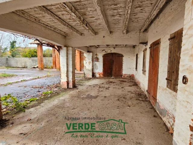 Rustico in vendita a Fonte, Vedelago