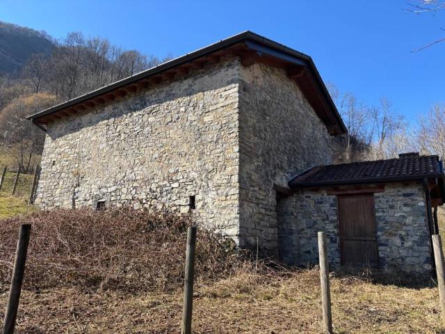 Rustico in vendita a Comunità Montana della Valle Brembana, Vedeseta