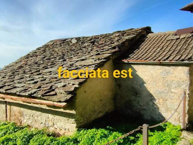 Rustico in vendita a Gorla, Veleso