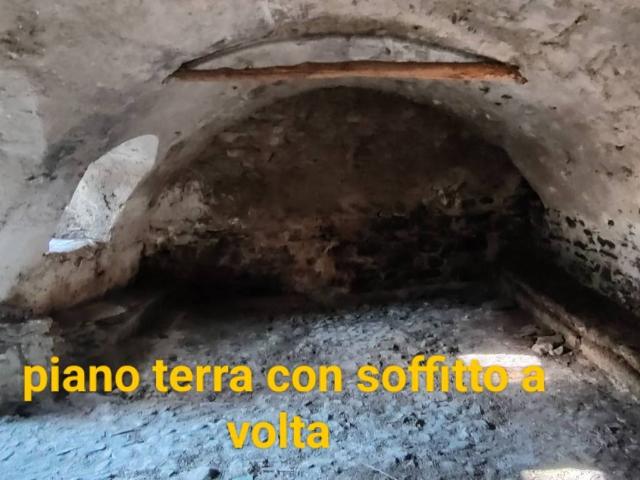 Rustico in vendita a Gorla, Veleso