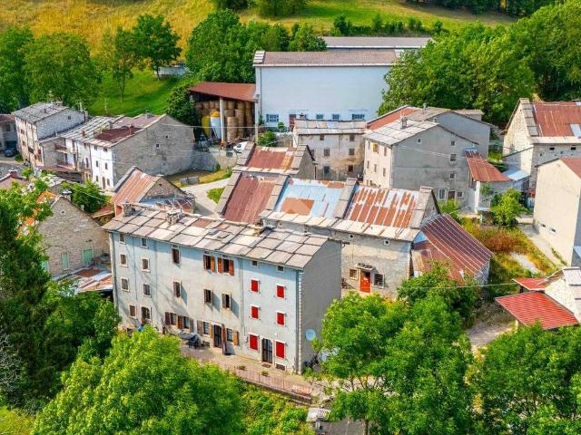 Rustico in vendita a Velo Veronese, Veneto