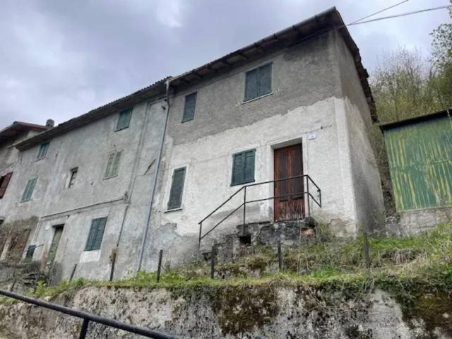 Rustico in vendita a Appennino Reggiano, Re
